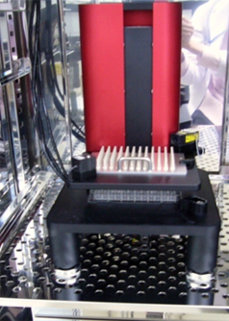 Figs. 1a - 1e 
            Figure 1a – 3D cell–scaffold
constructs made using collagen scaffolds (AtelloCell, MIGHTY); b)
monitor and controller; c) Cyclic load stimulater (CLS-5J-Z, Technoview,
Osaka, Japan) in the incubator; d) Schematic representation of the
cyclic load stimulator, cyclic-loaded samples, and unloaded samples;
e) Experimental protocol for cyclic compressive loading on 3D constructs.
          